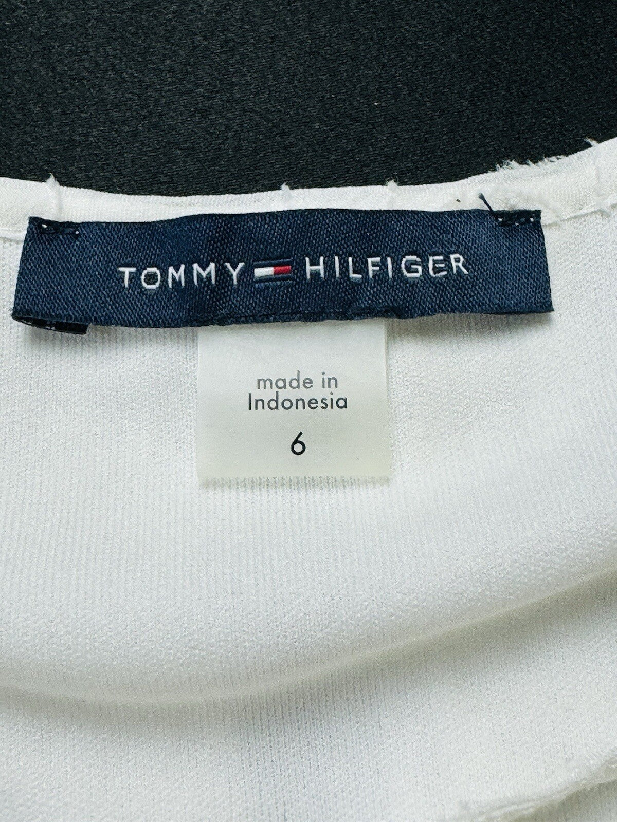 $129 Tommy Hilfiger Women’s Ivory Lace Dress Size 6 (B.79)