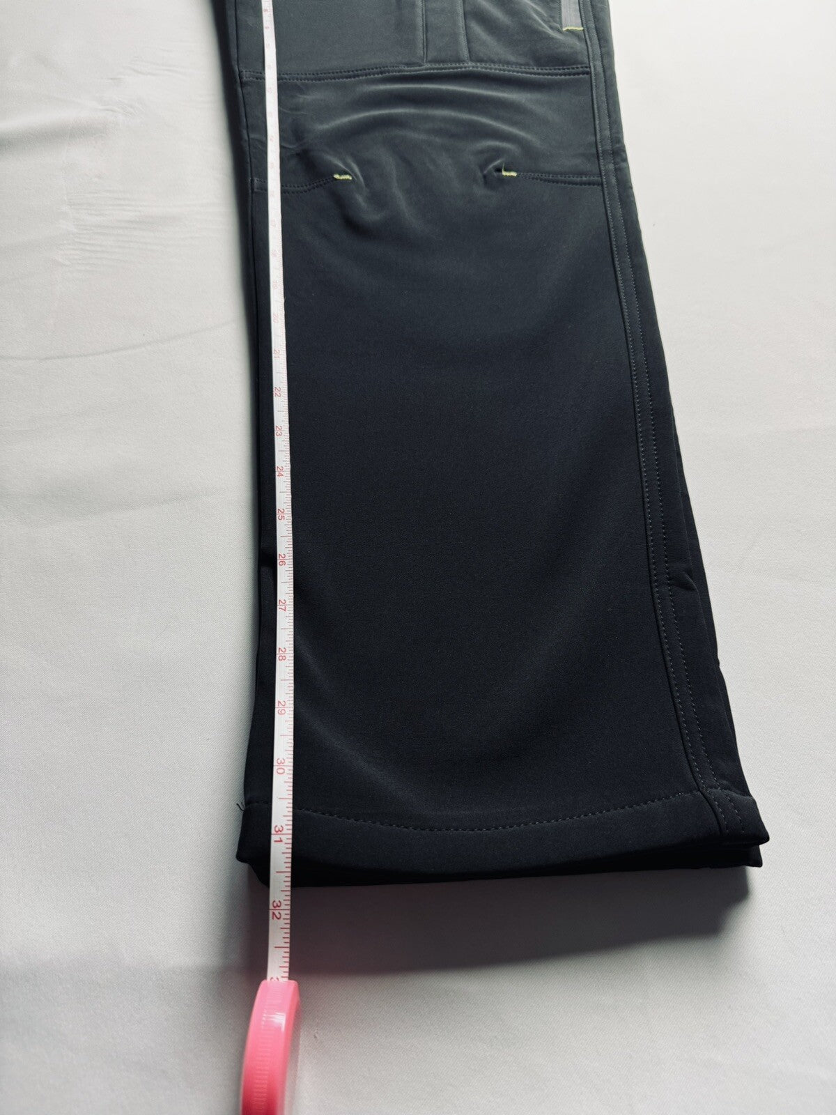 Women’s Sz 34 Snow Ski Pants Snowboard Winter Waterproof Black. (54)