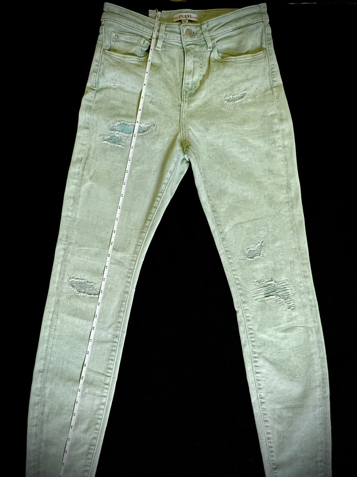 $108 GUESS Jeans Women’s Stretch Jeans Sz 28 Green