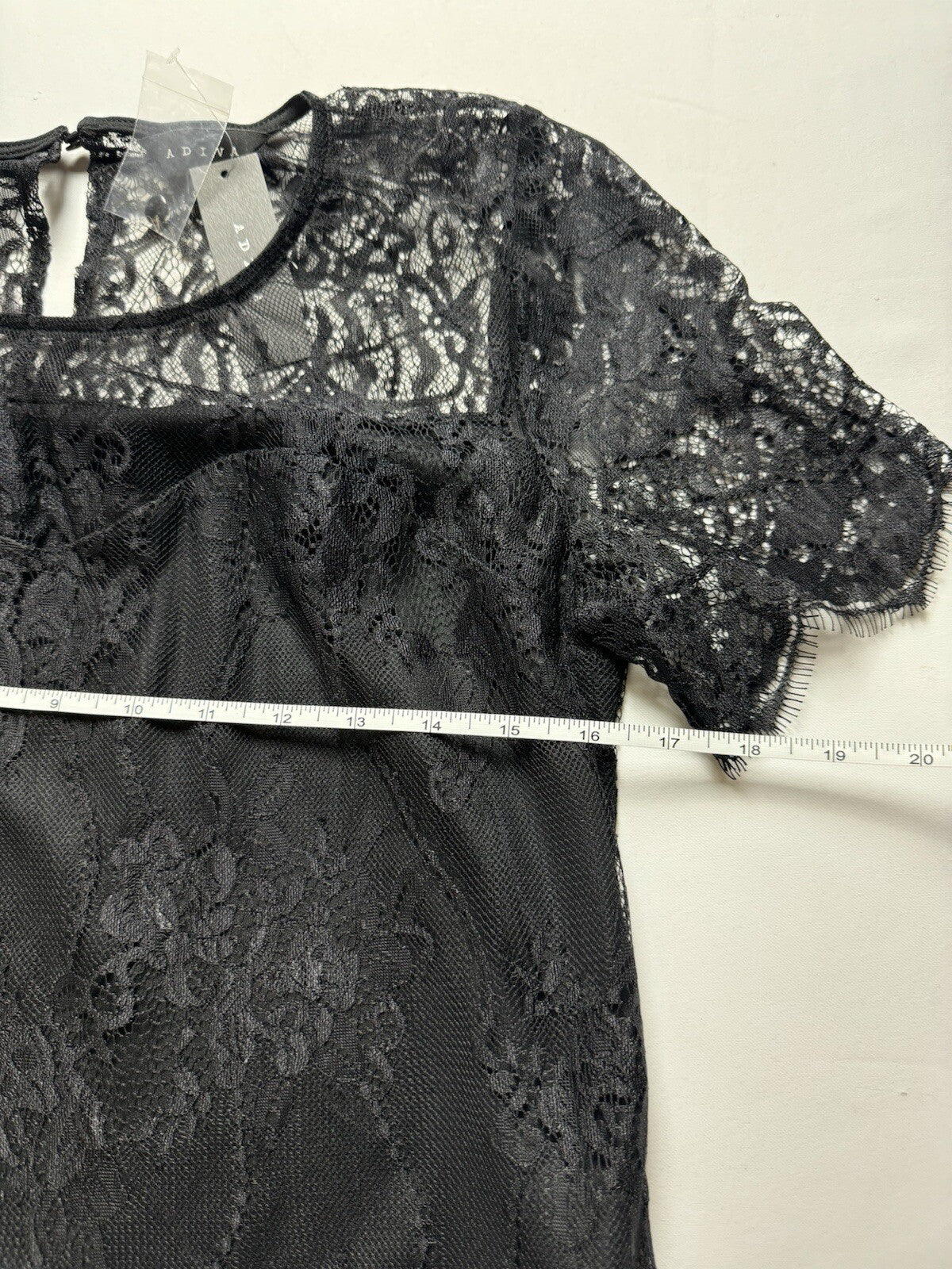 Adiva Women’s Lace Floral Black Blouse Top Sz S. (B.88)