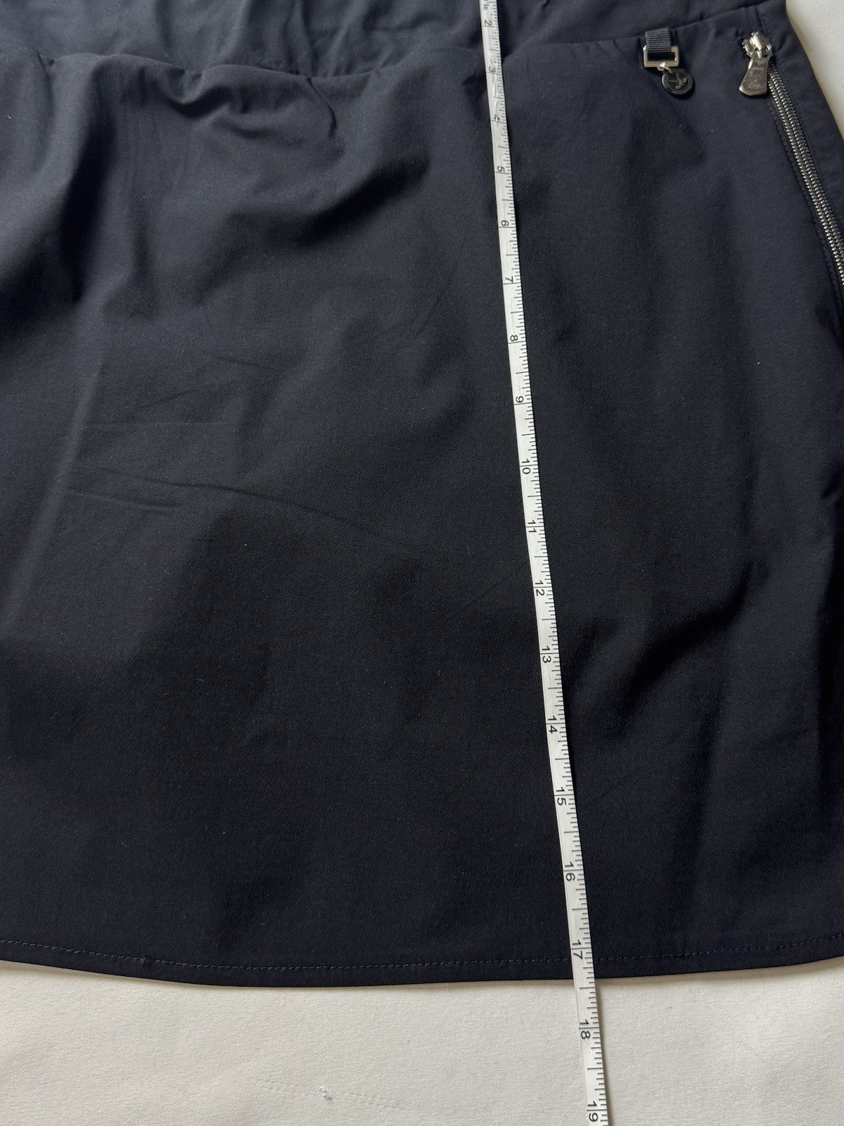 Anatomie Women’s Black Skort Sz L. (B.160)