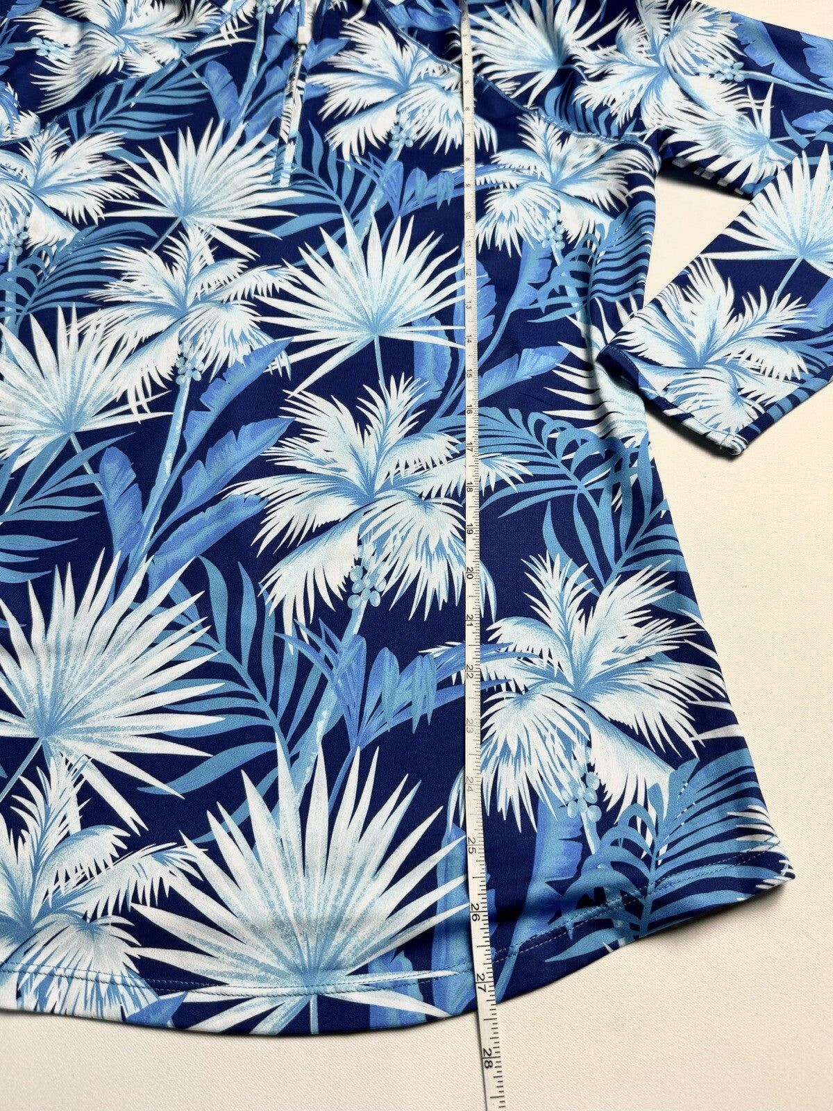 Scales Women’s Golf Sweatshirt Sz L (B.109/1)