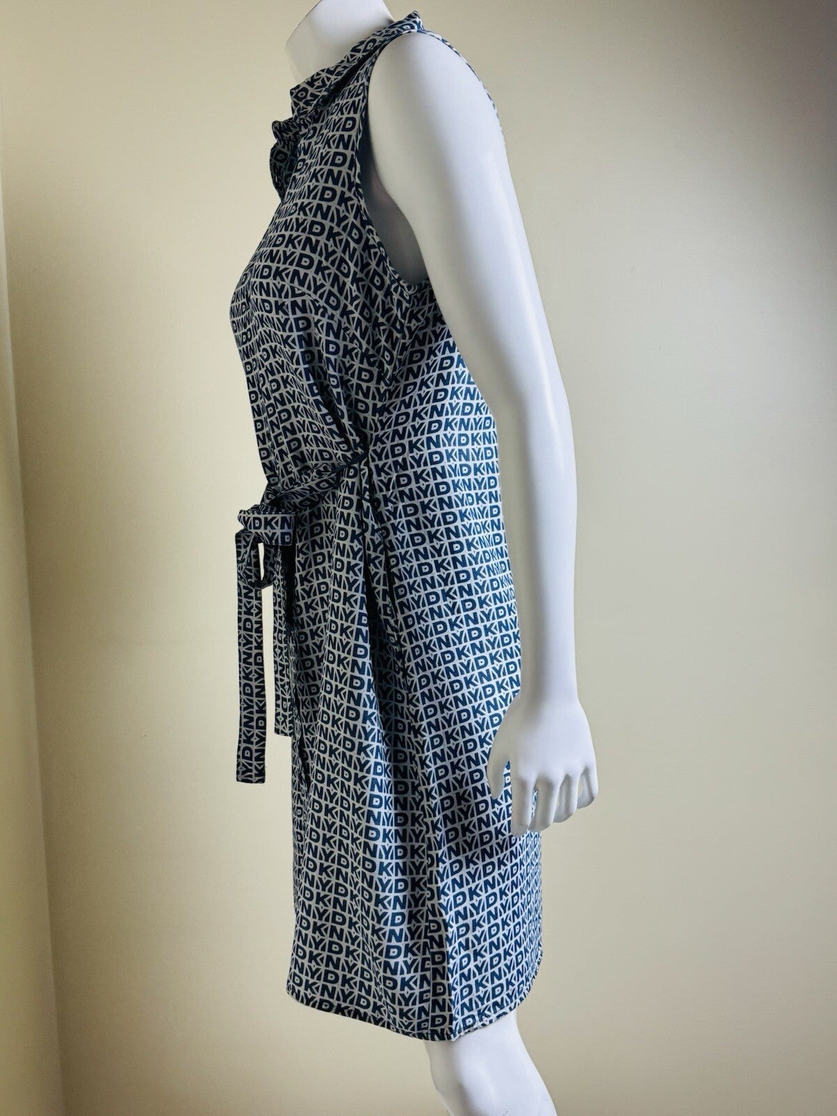 $129 DKNY Women’s Denim Print Dress Sz 20W. (B.134)