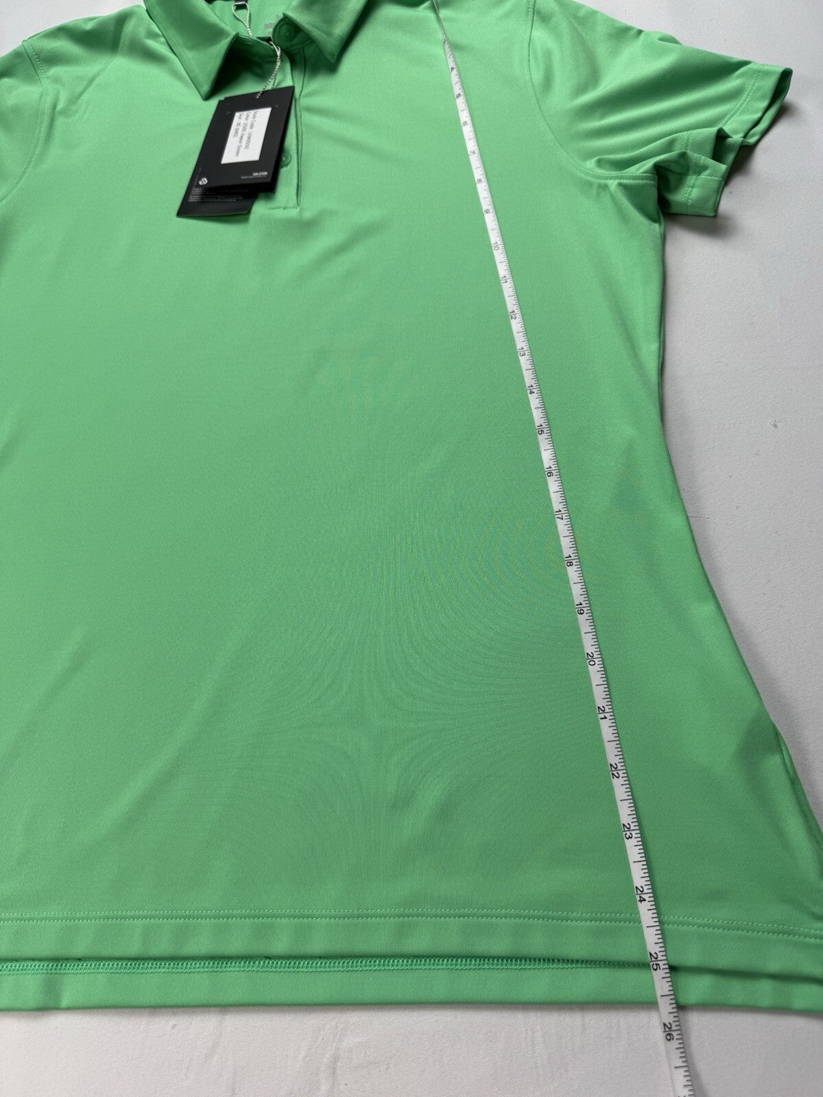 Under Armour Women's Golf Tennis Shirt Sz M. (B.152)