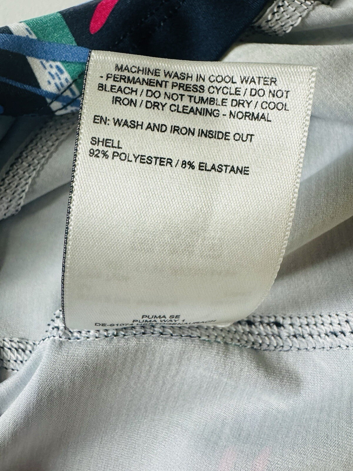 Puma Women's Golf Sweatshirt Size S. (B.111)