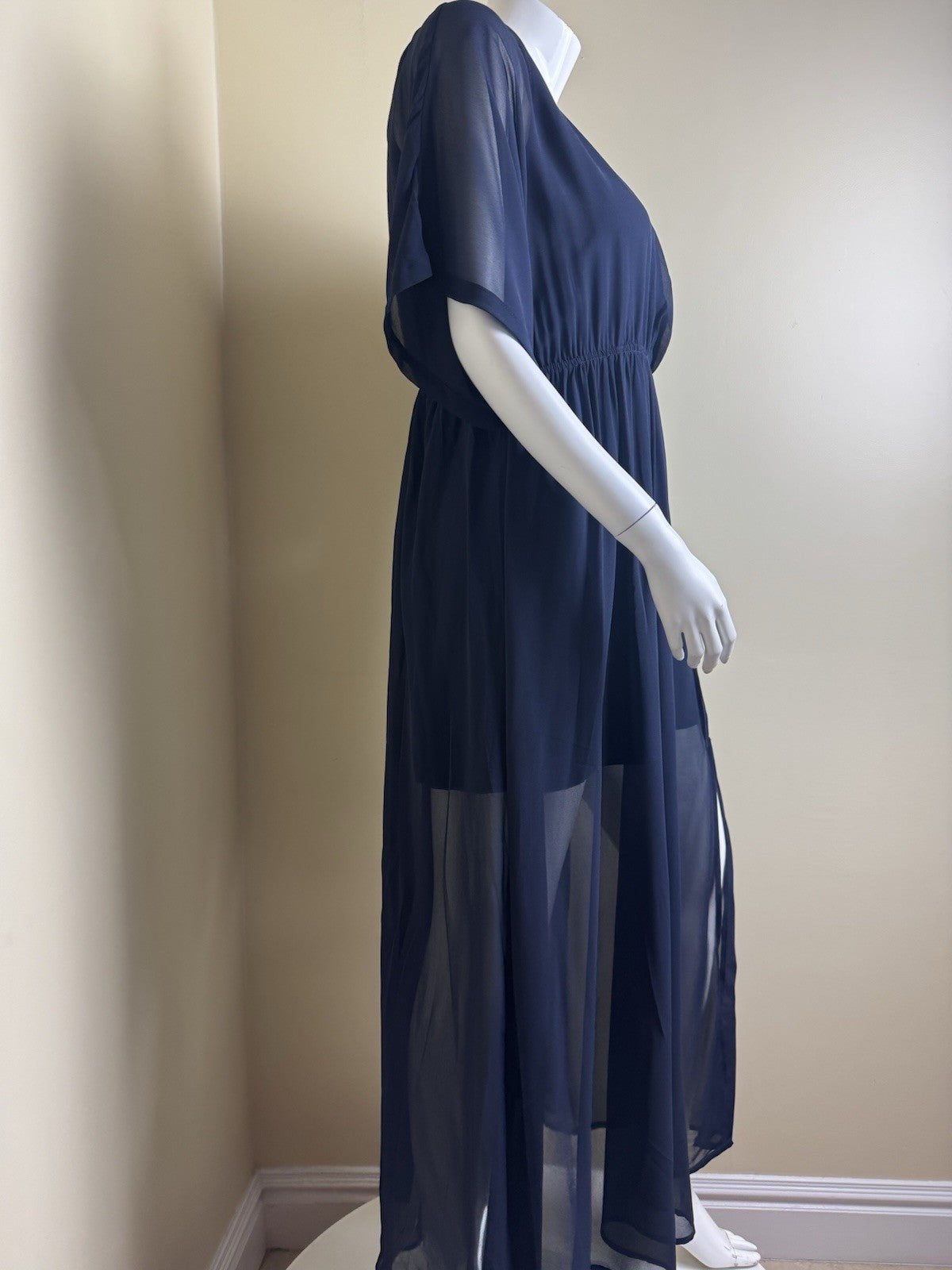Women's Navy Maxi Dress Sz XL. (B.166)