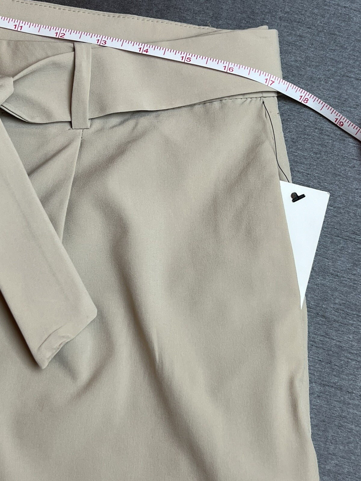 $79 Calvin Klein Shorts Women’s Sz 12 Chino