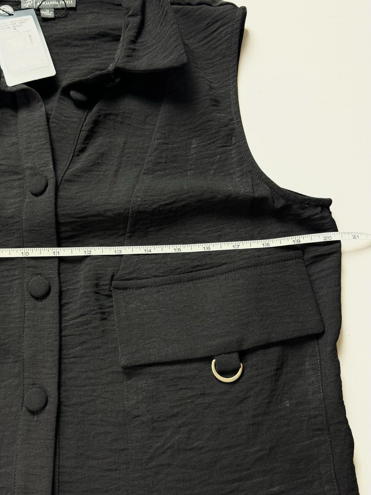 $99 ADRIANNA PAPELL Women’s Black Vest Sz M. (B.113)