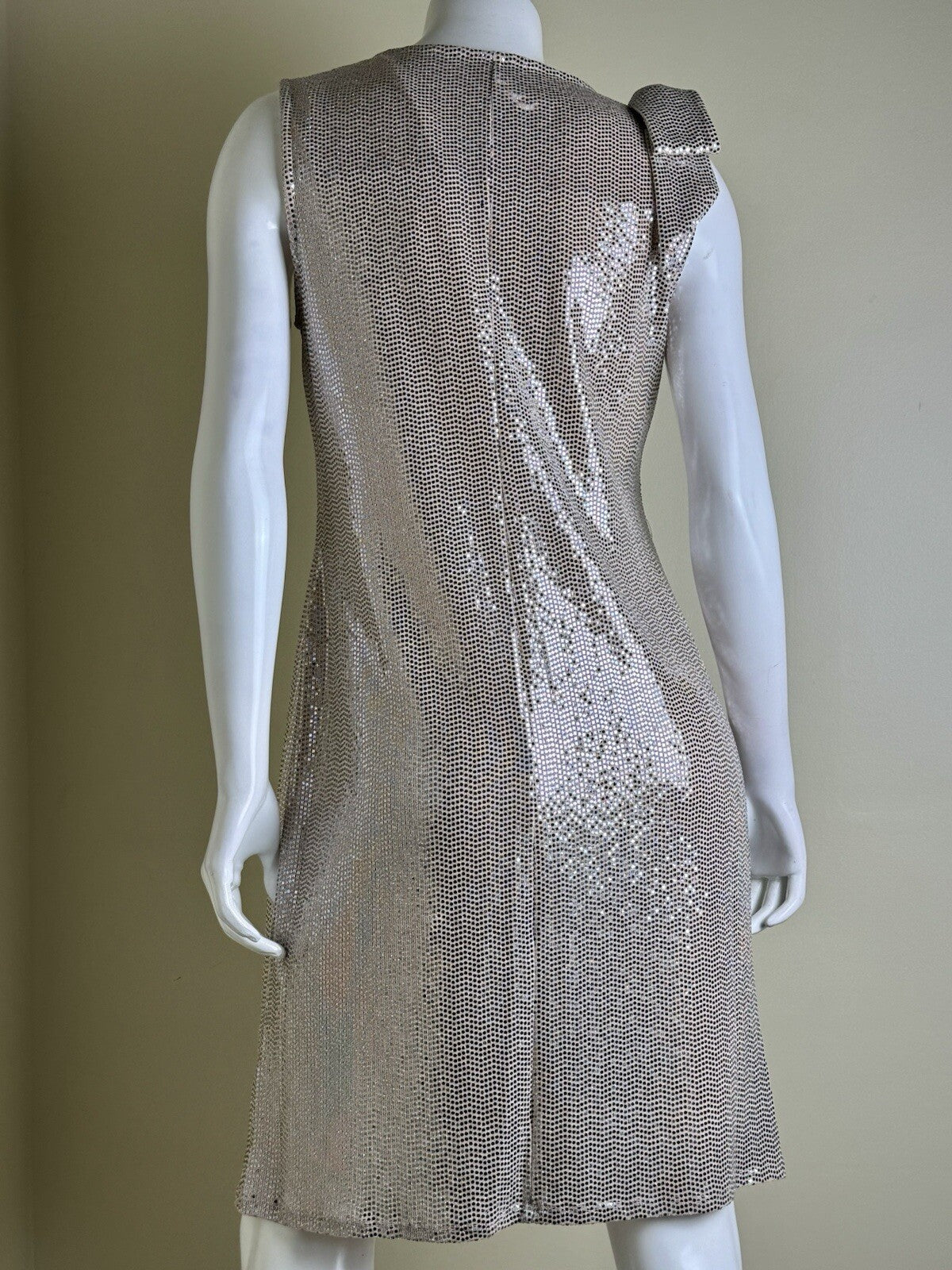$129 JM Studio Women’s Gold Sequined Dress Sz 12. (B.60)