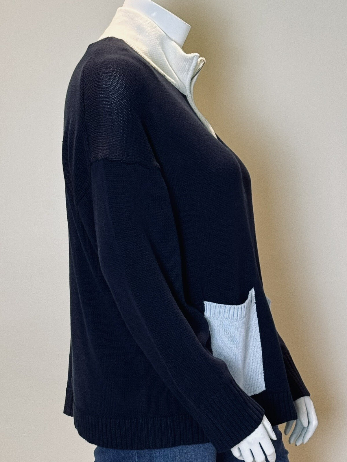 Free Assembly Women’s Sweater Blue Sz 3X. (60)