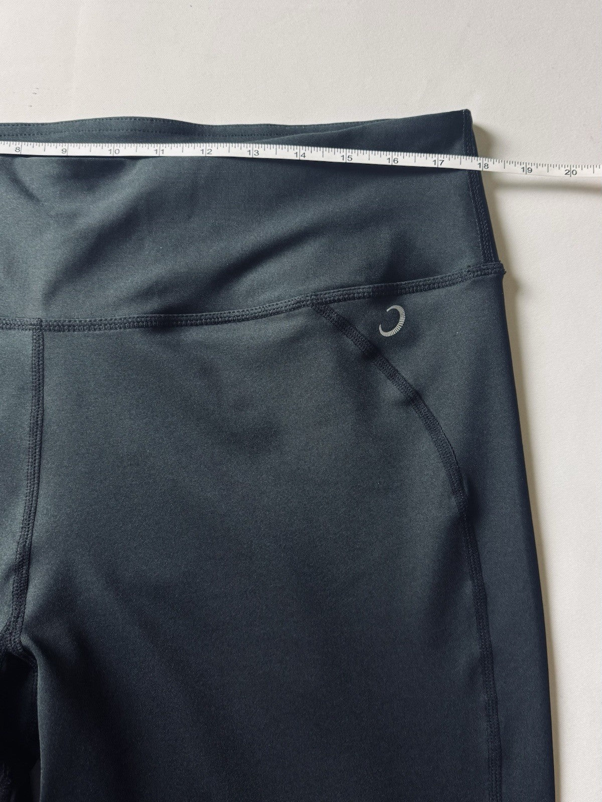 Zero Restriction Women's Yoga Pants Black Sz XL. (B.166)