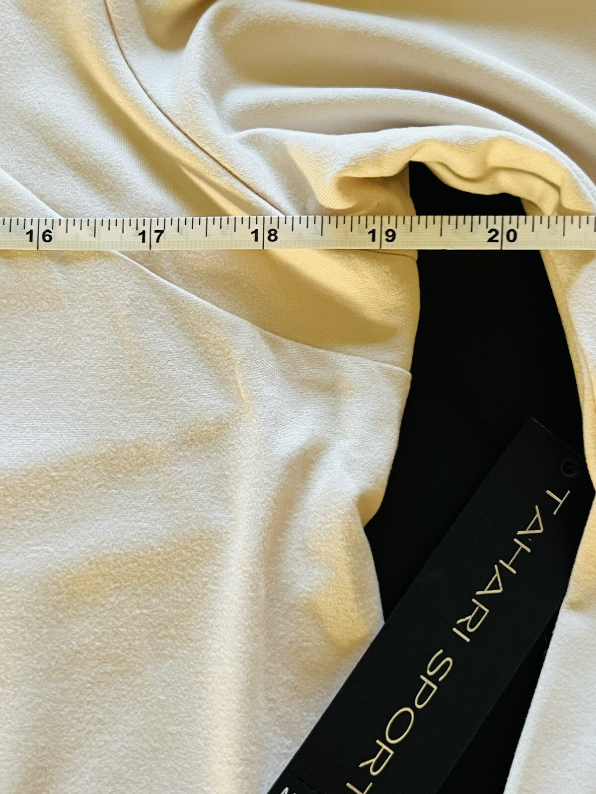 Tahari Sport Women’s top long sleeves open Shoulder Cream Sz L