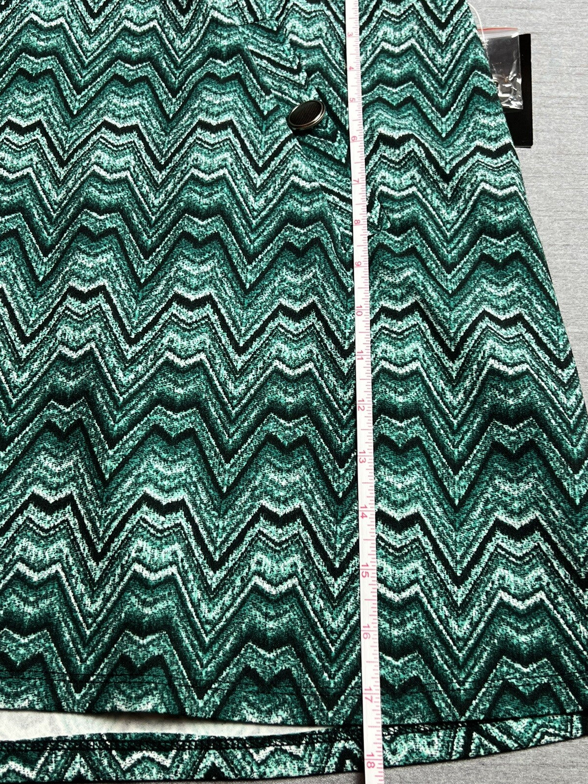 Messini Women's Skirt Size XL Green stripes