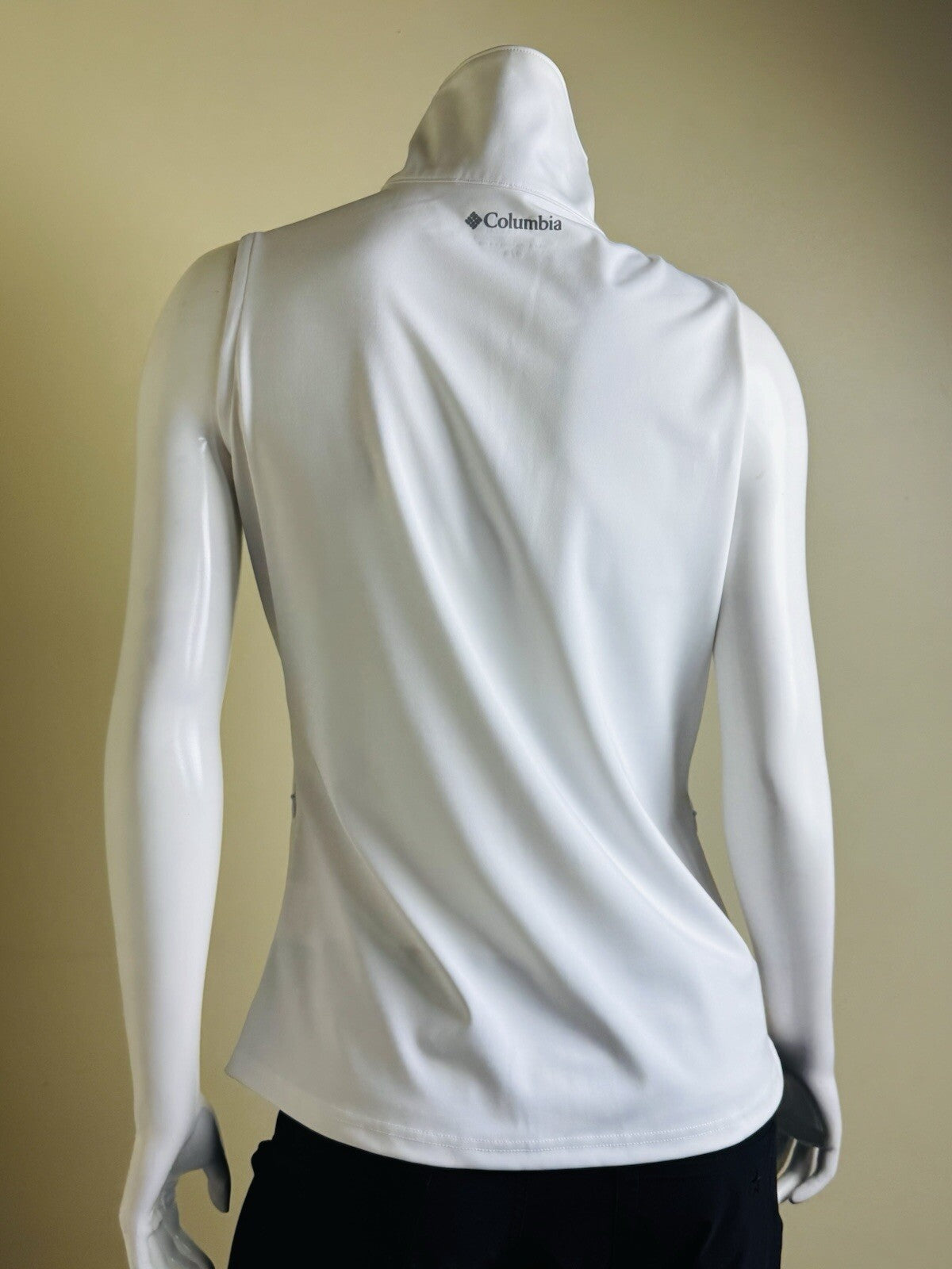 Columbia Women’s Full Zip Vest Sz M. (B.103)