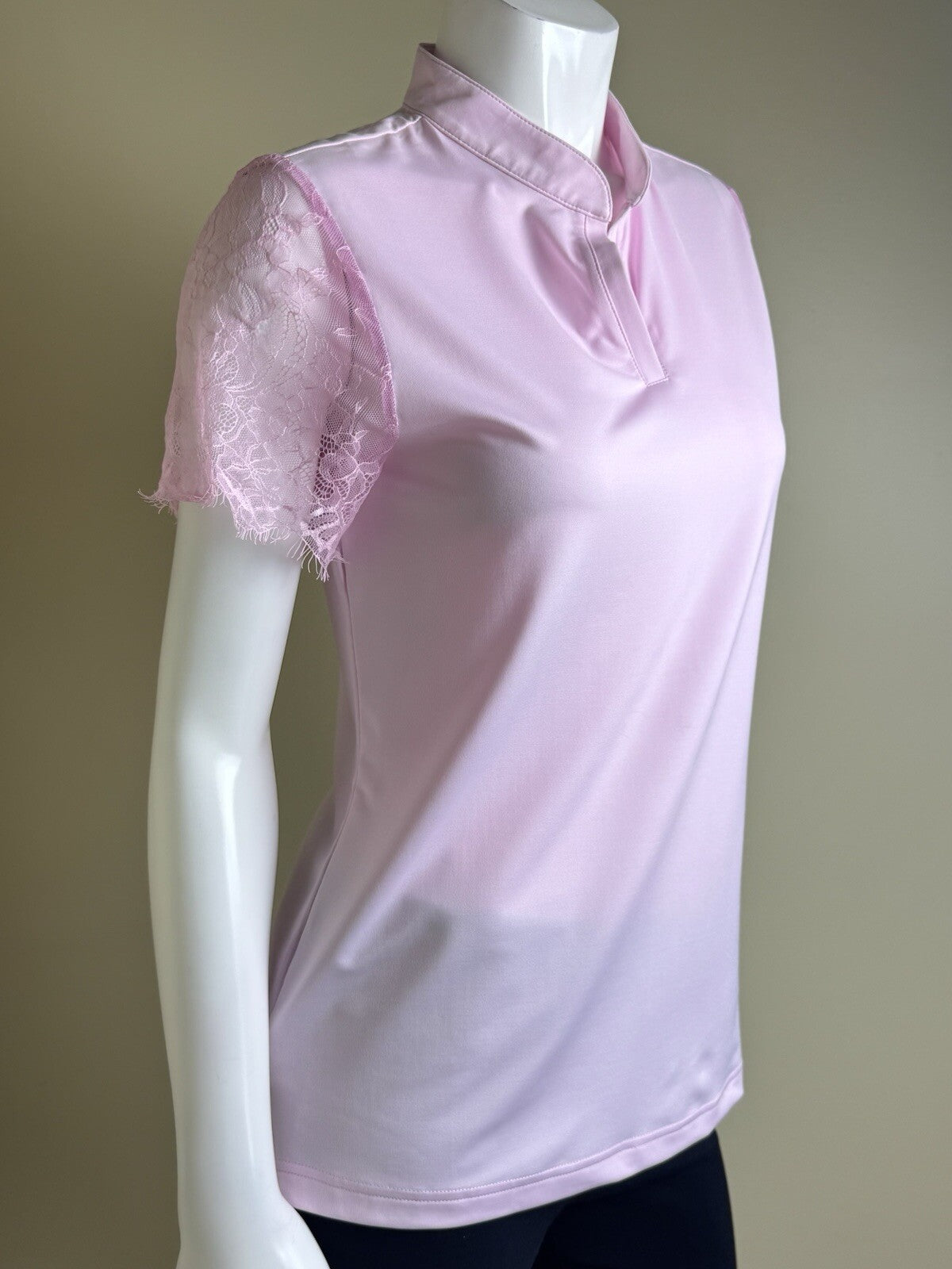 Teleri Athletics Women’s Golf Shirt Sz M. (B.145)