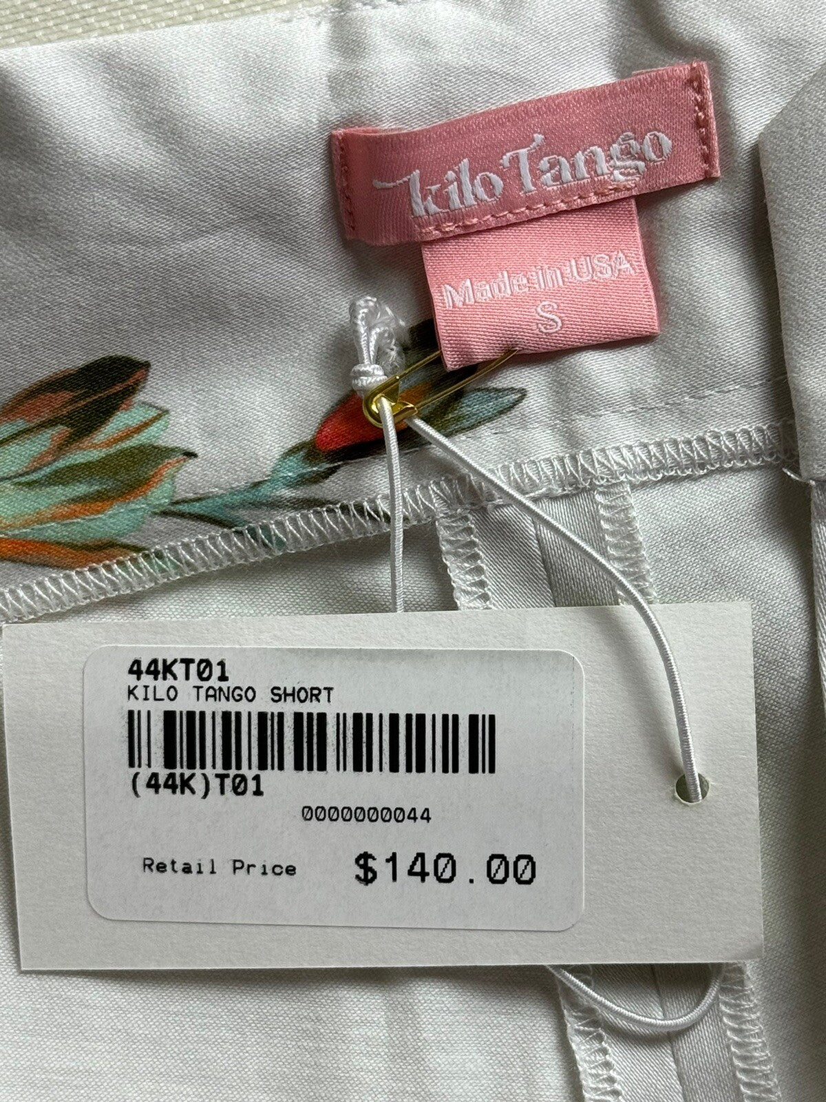 Kilo Tango Women’s Floral Tie Waist Shorts Size S. (50)