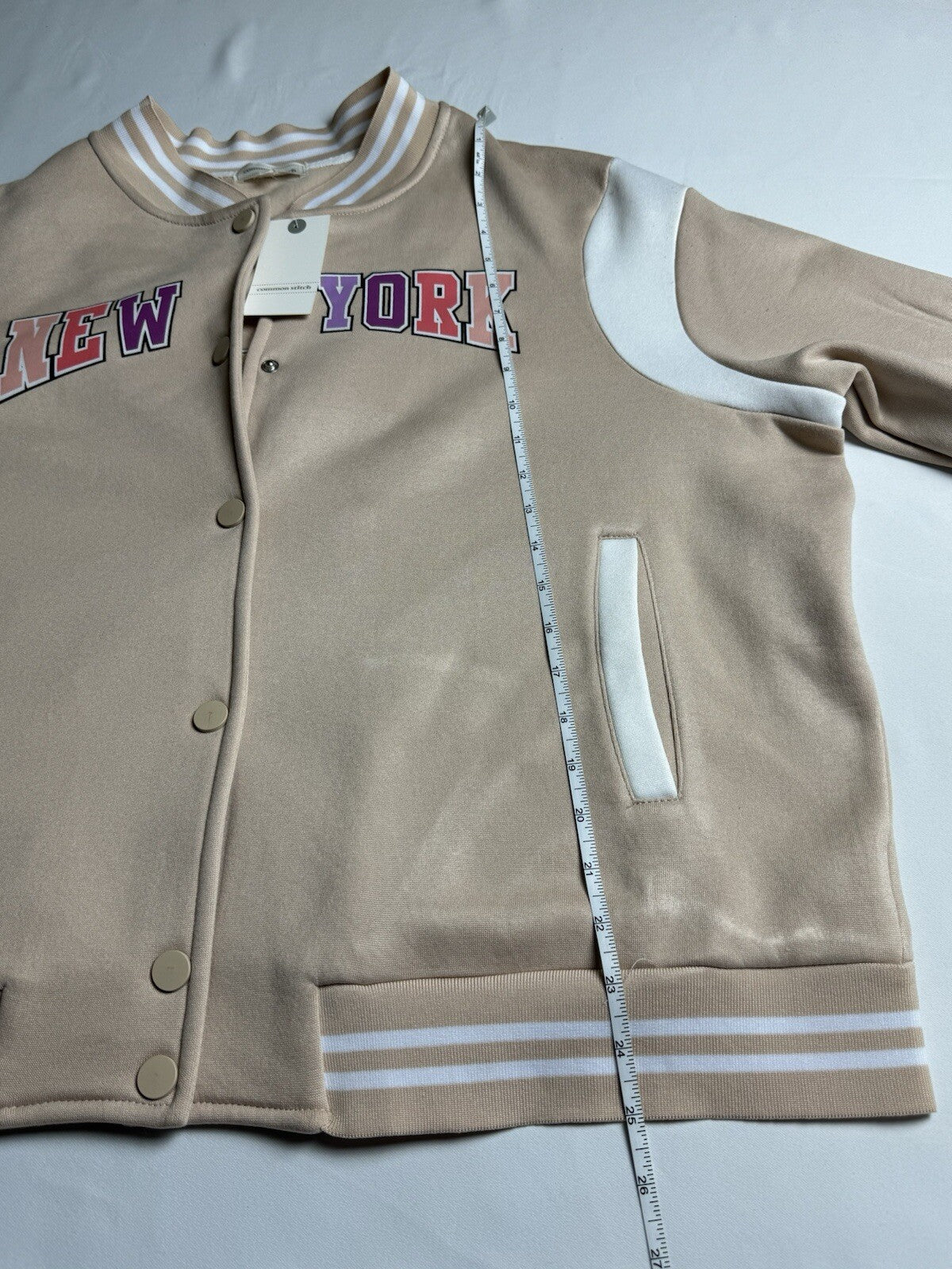 Common Stitch Women’s New York Bear Logo Jacket Sz XL (B.90)