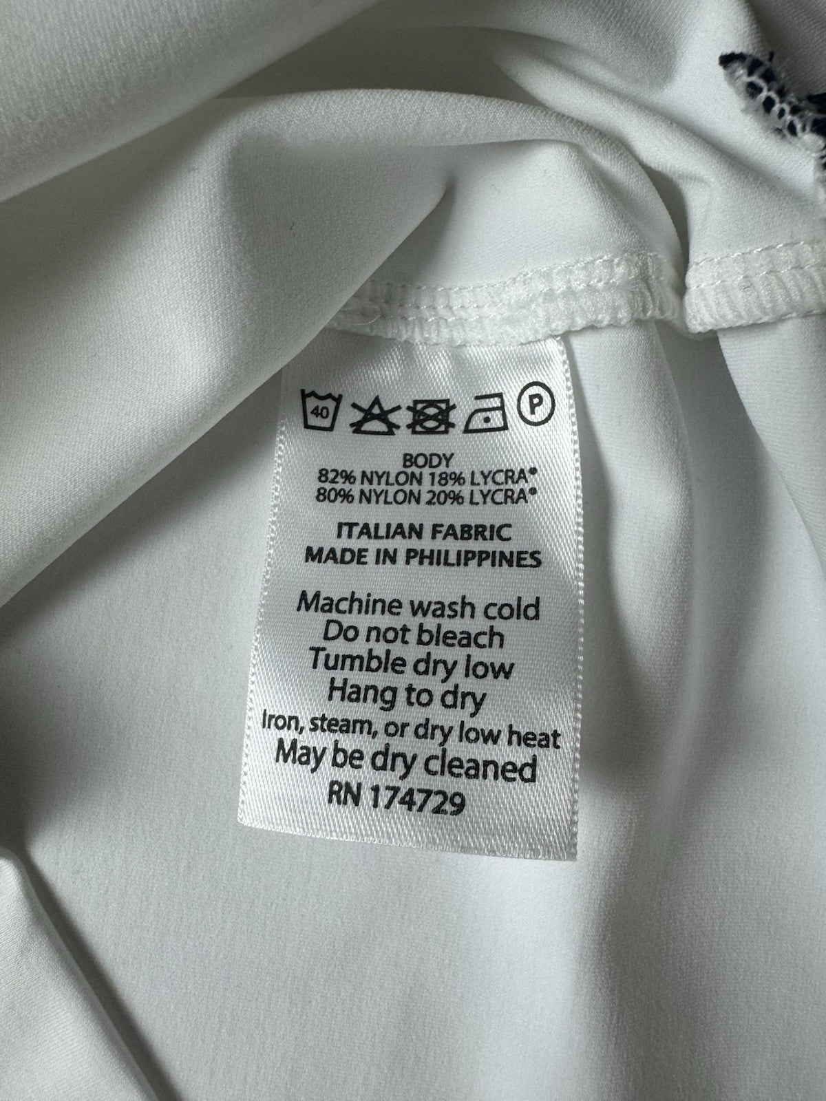 KINONA Women’s Sleeveless Golf Shirt Sz L. (B.135)