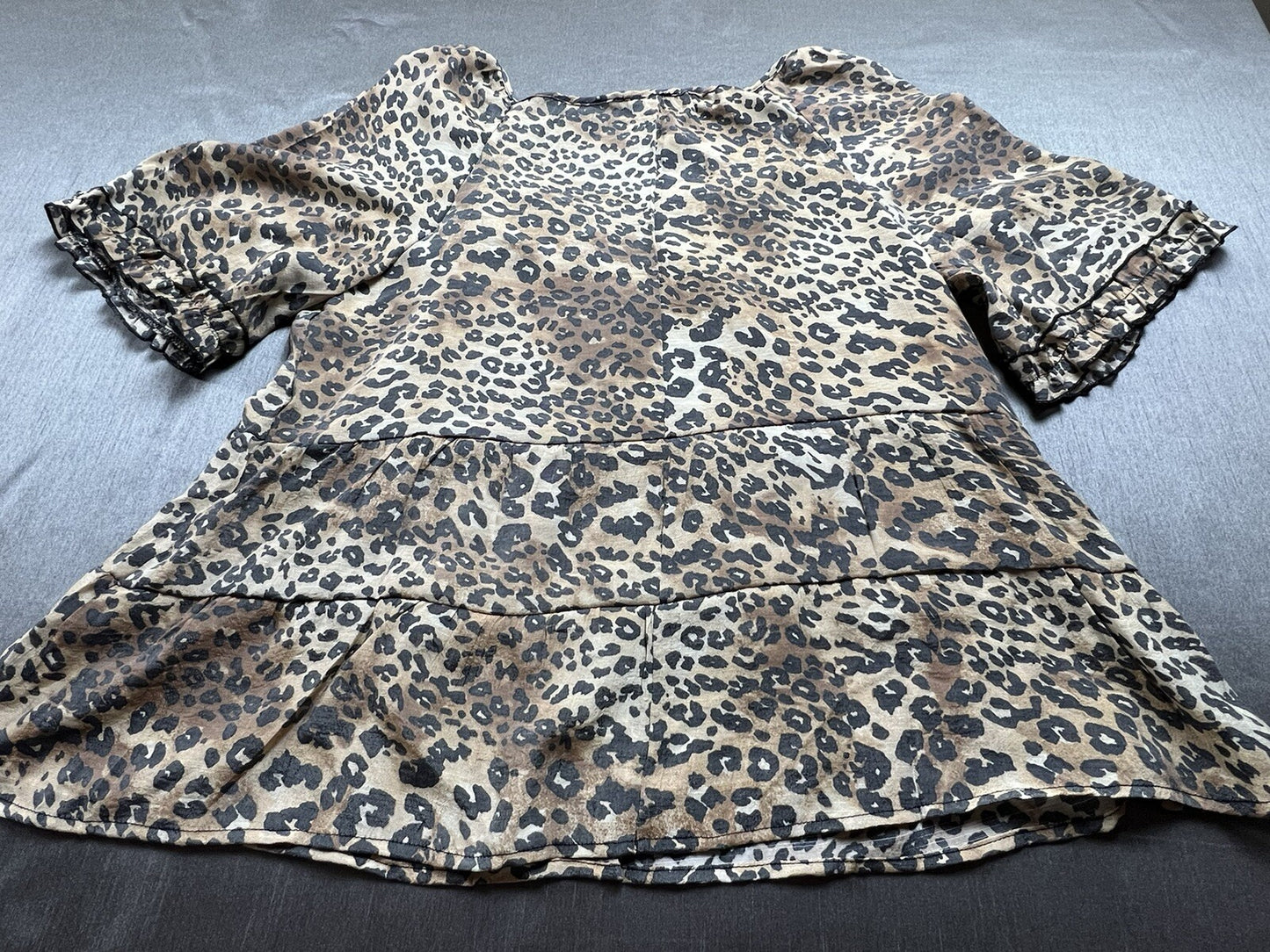 Unique Spectrum Women’s Top Leopard Black Brown Blouse Sz L