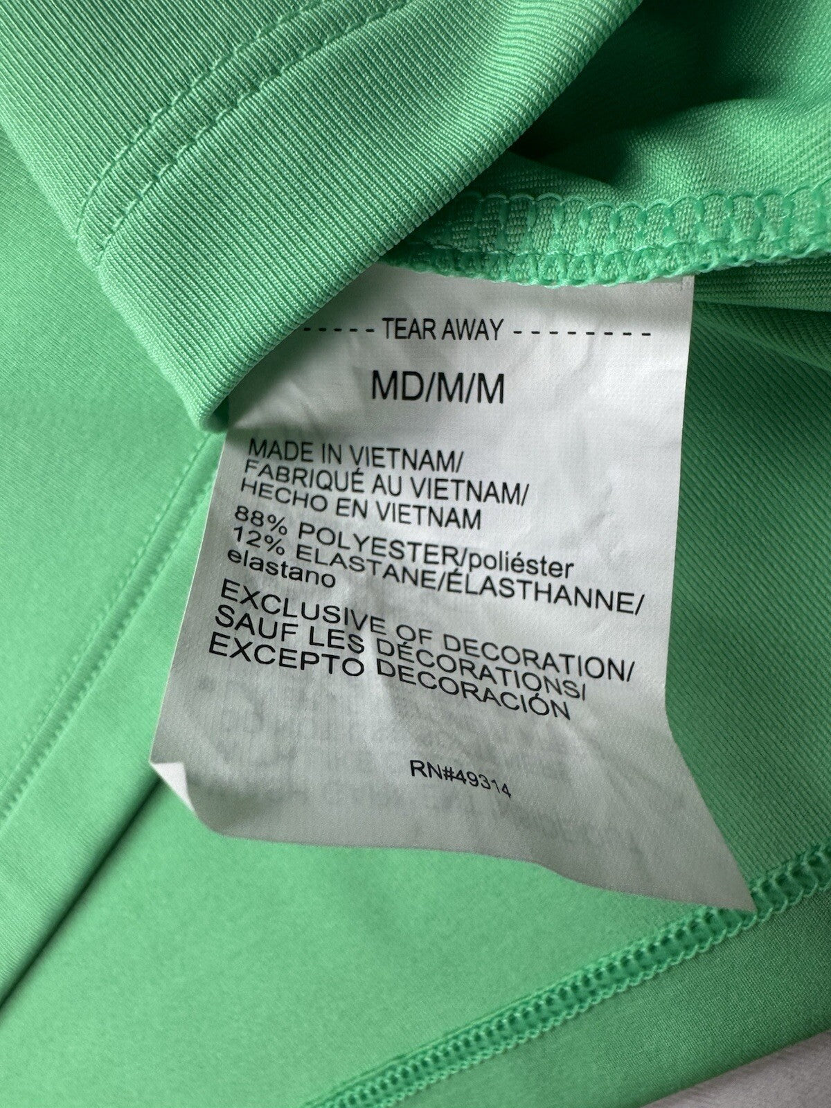 Under Armour Women's Golf Tennis Shirt Sz M. (B.152)