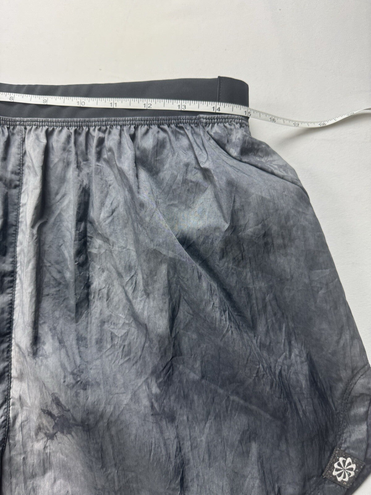 $75 Nike Womens Gray Running Shorts Sz M. . (B.144)