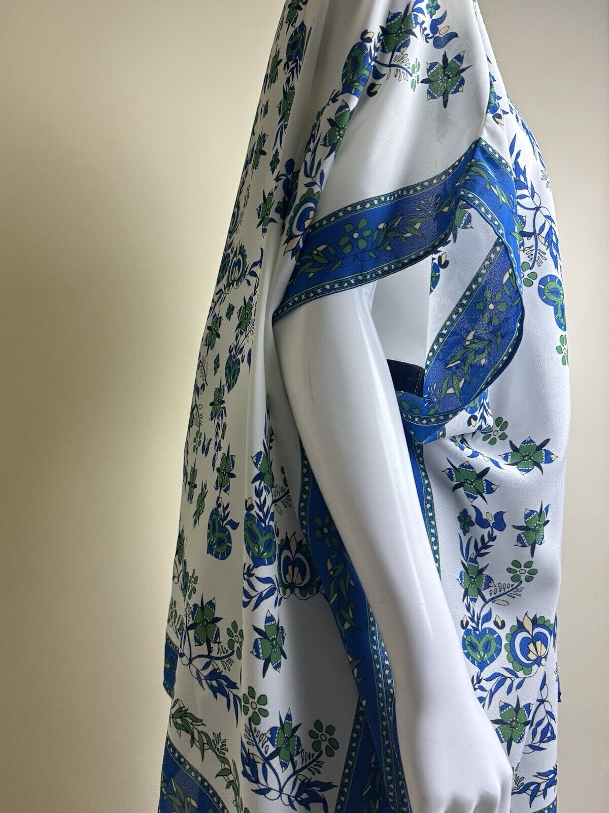 $198 Max Studio Women's Cover Up Kimono Size S (B.89)