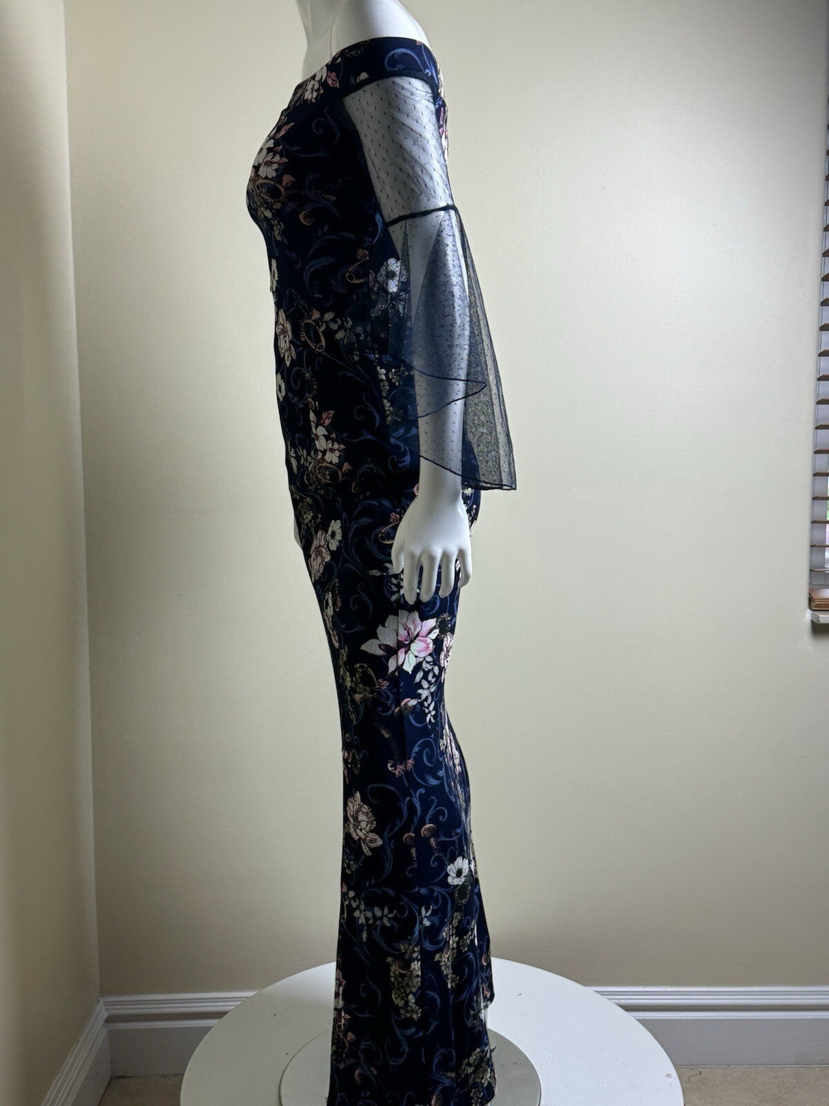 Vfshow Vfemage Floral Long Dress Sz S. (B.98)
