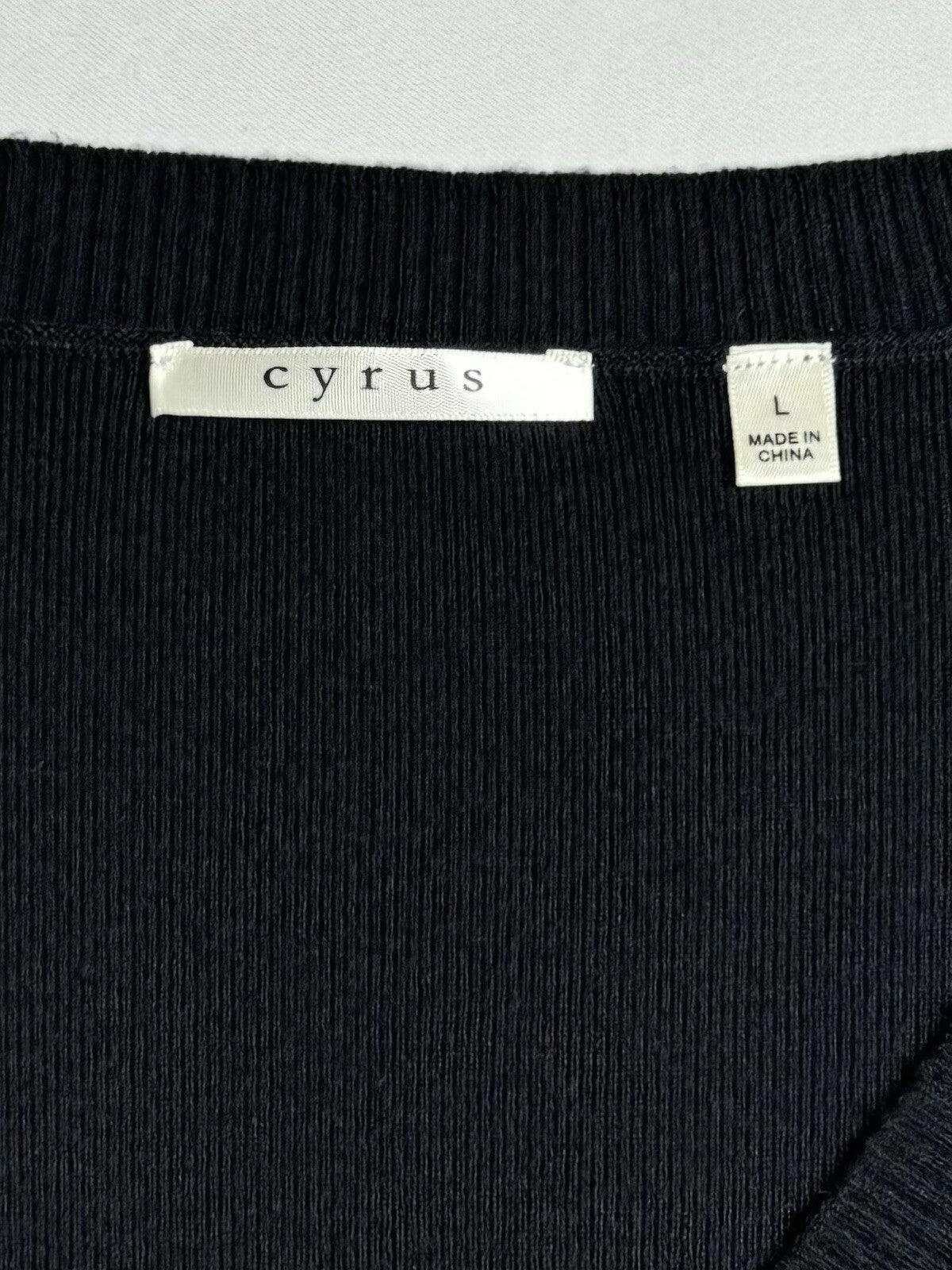$79 Cyrus Women’s Black Sweater Vest Fringe Sides Sz L. (B.101)