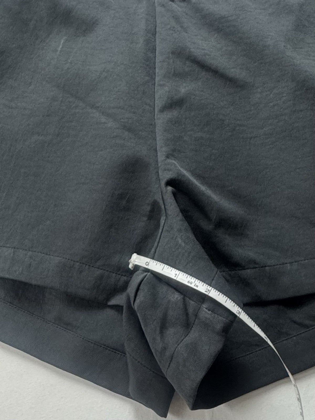 $70 Nike Womens Running Shorts Sz L. (B.158)