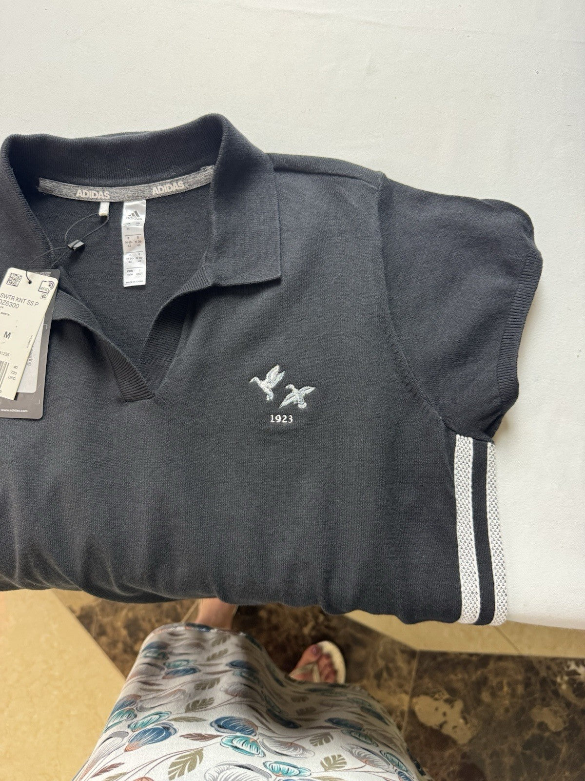 Adidas Women’s Golf Knit Shirt Sz M (B.157)