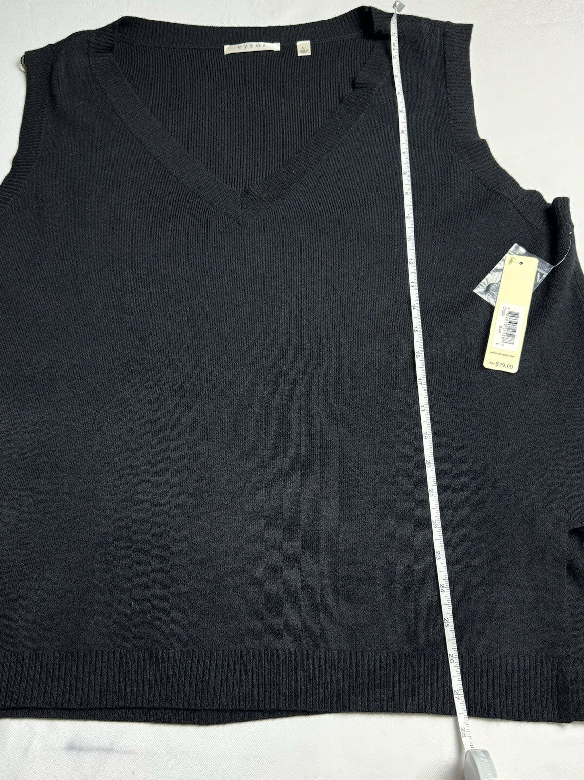 $79 Cyrus Women’s Black Sweater Vest Fringe Sides Sz L. (B.101)