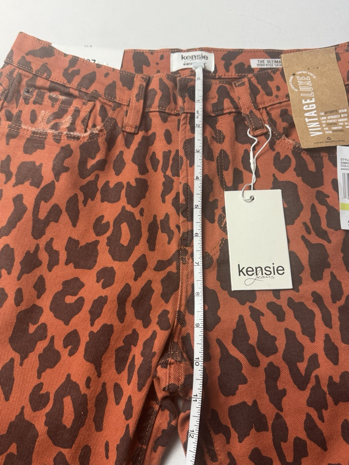 $68 Kensie Vintage Luxe The Ultimate High Rise Leopard Jeans Sz 4/27. (B.152)