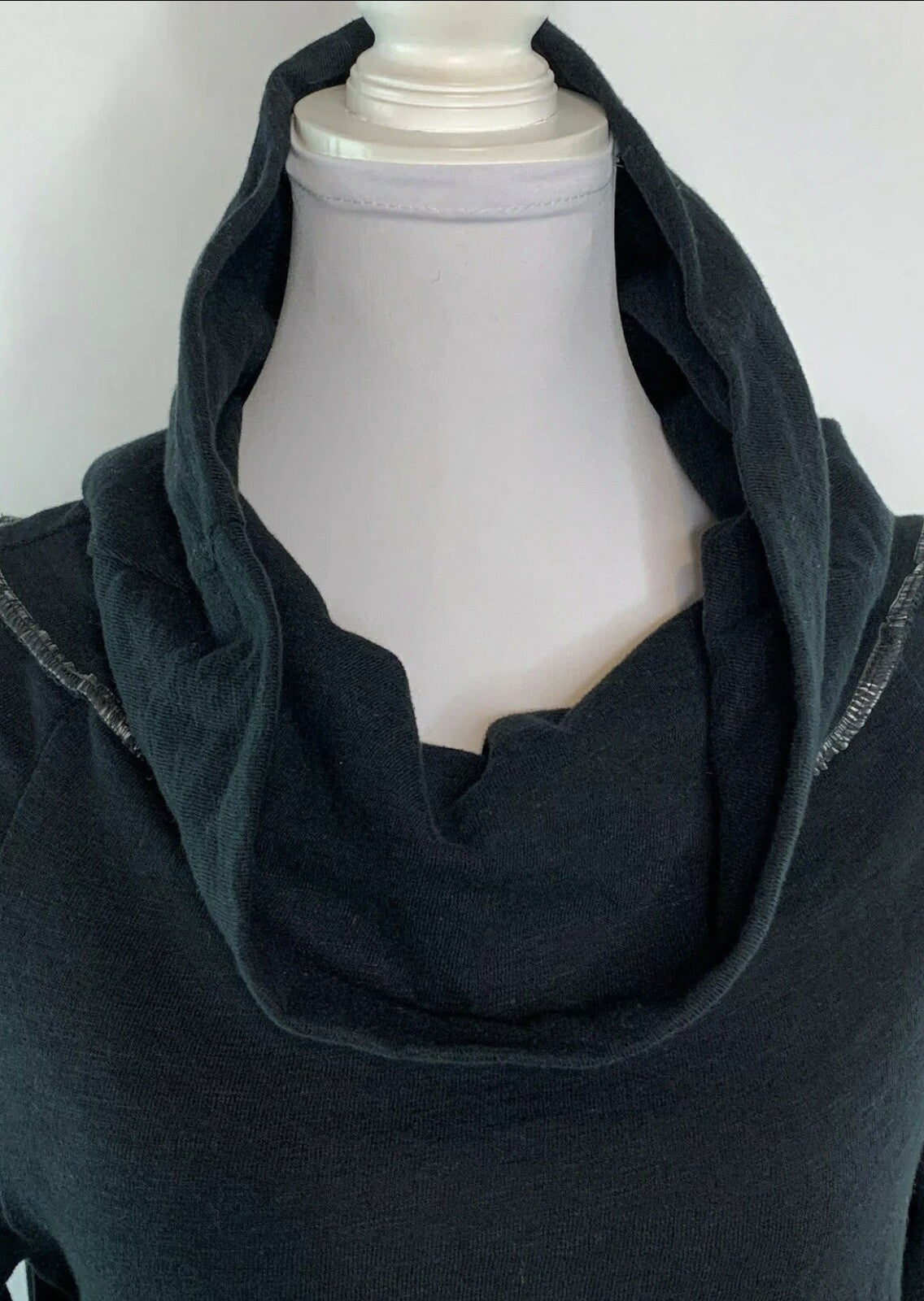 Banjara Women’s Sz XS Top Pullover Sweater Cotton Black Long Sleeve NWT