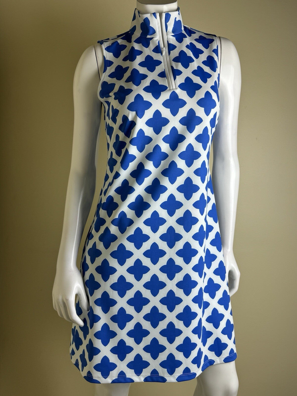 $200 Melly M Women's Golf Tennis Dress 1/4 Zip Sleeveless Sz L. (B.05)