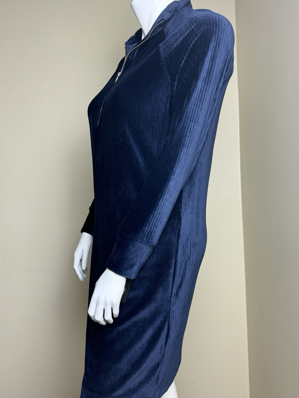 $79 Jones NY Signature Sweater Dress Women’s Size 12 Navy. (B.108)