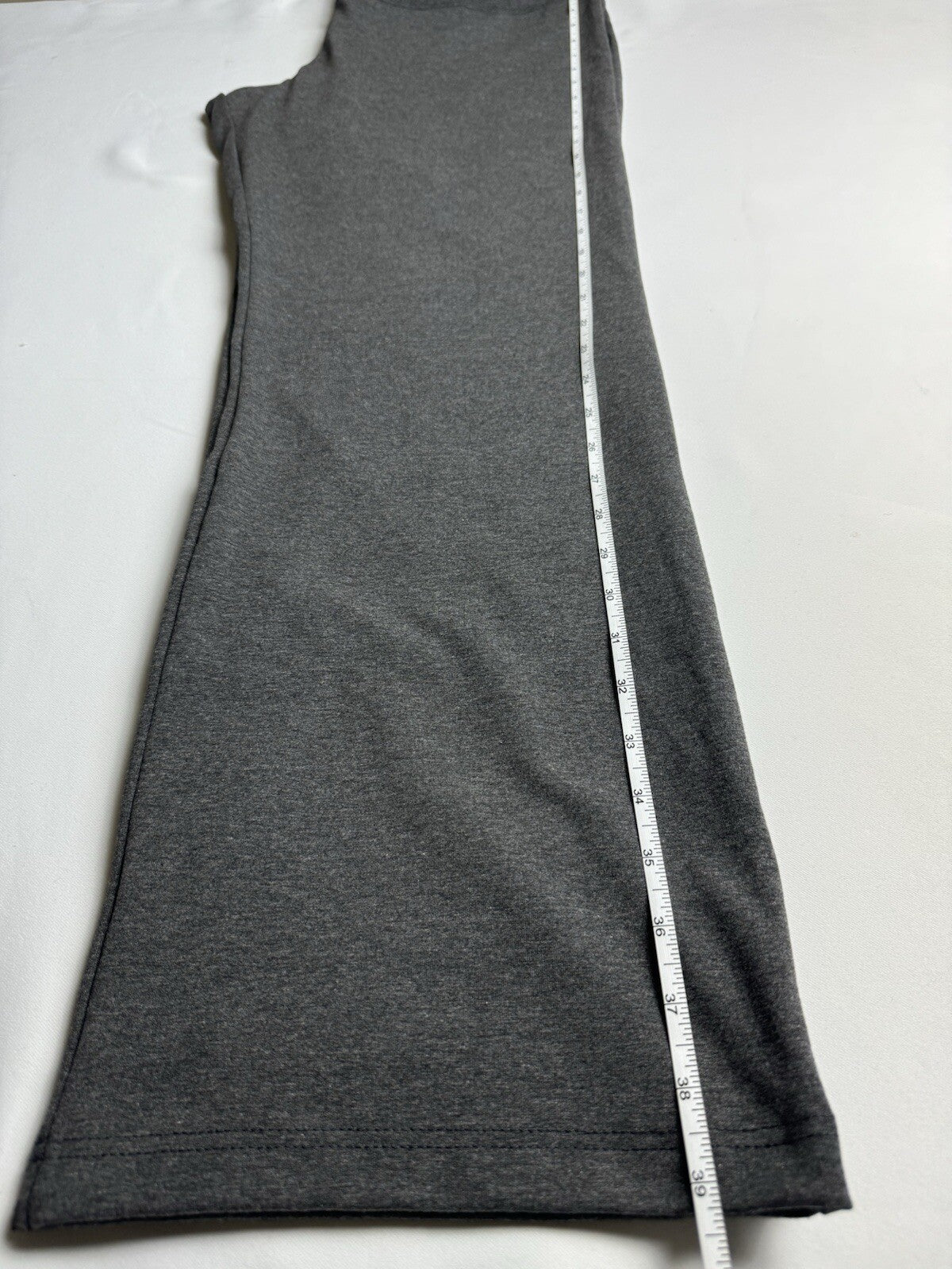 NIRLON Women’s Charcoal Gray Stretch Pants Sz 2XL. (B.100)