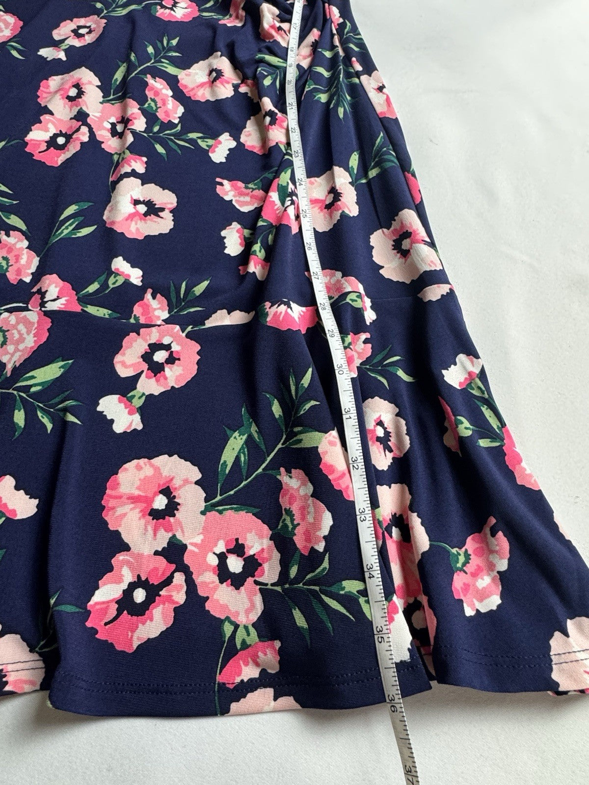 $79 JH Women’s Floral Dress Sz 6. (B.163)