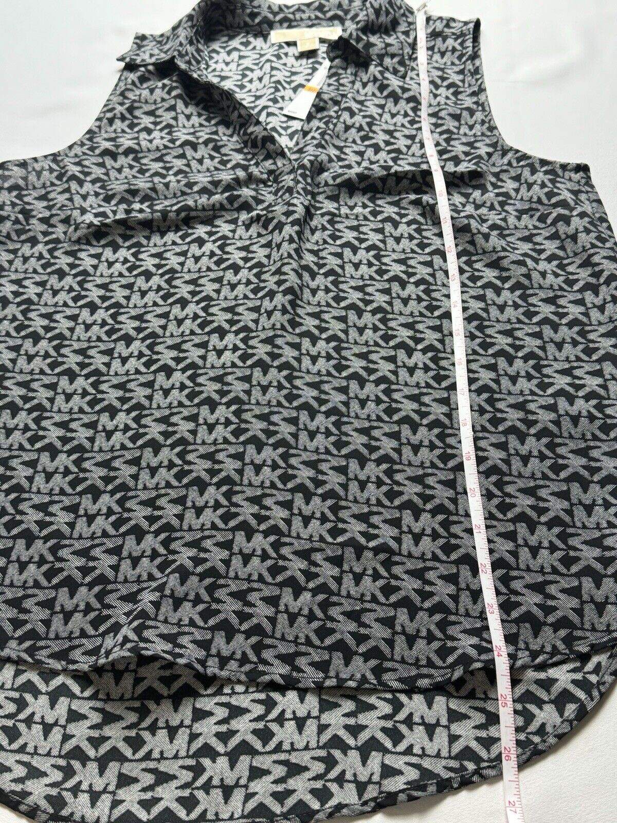 $88 Michael Kors Women’s Top Logo Blouse Sz S. (B.62)