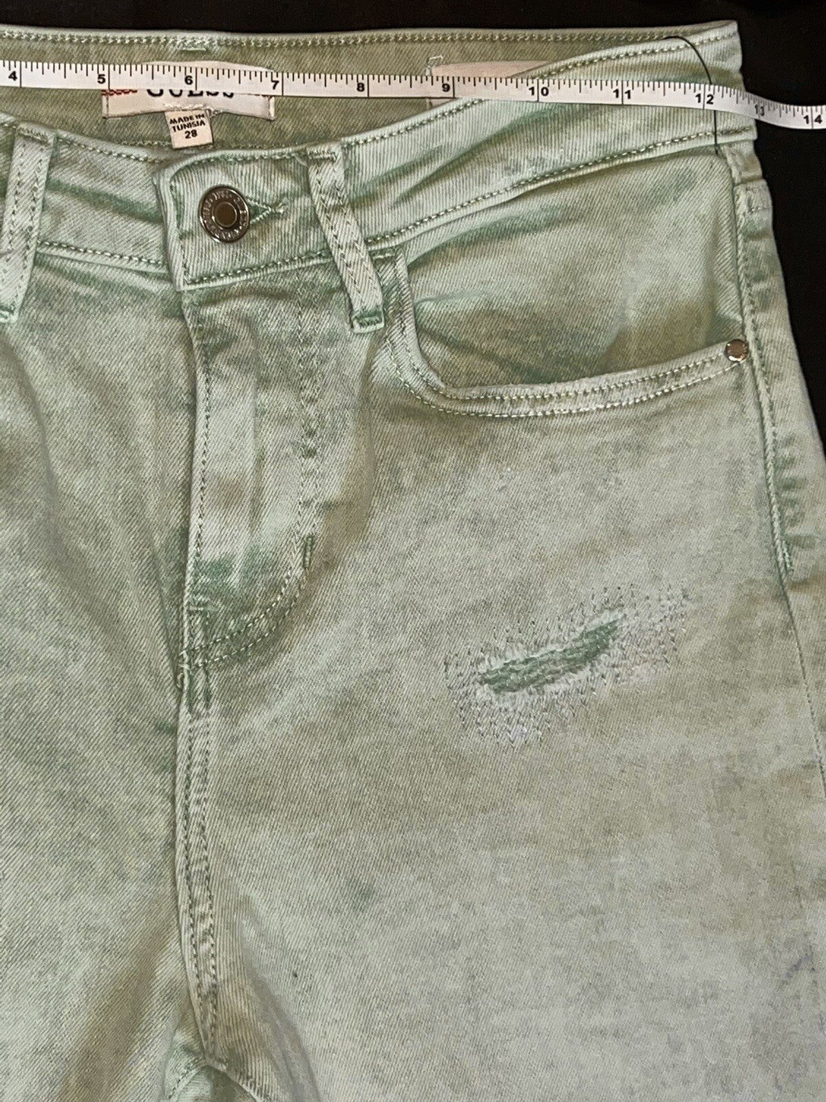 $108 GUESS Jeans Women’s Stretch Jeans Sz 28 Green