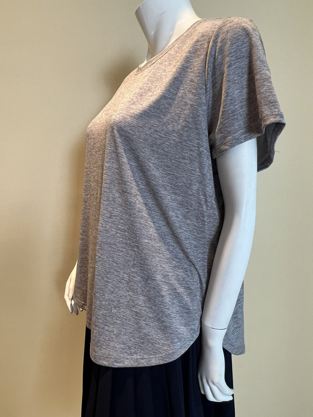 3 New Women’s Shirts Tops Sz 3X Blue Gray Beige Blouses (9)