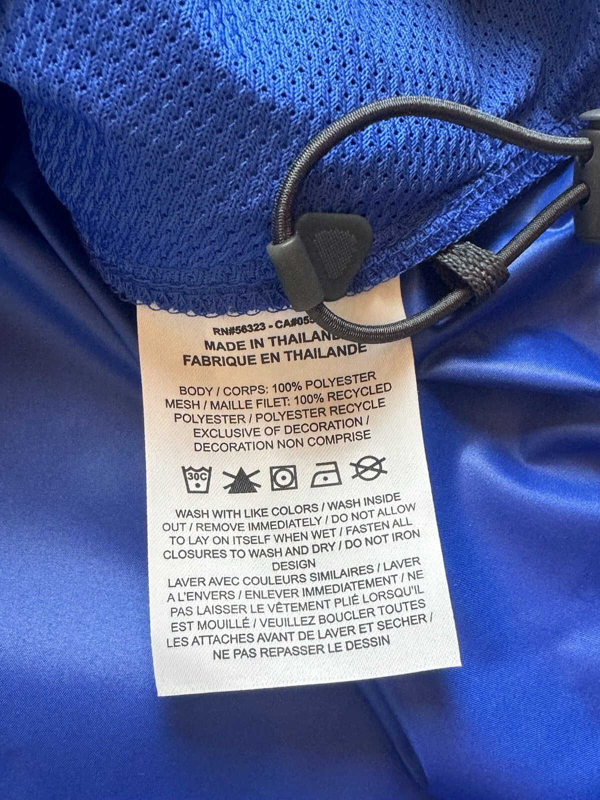 $60 Nike Yoga Women's Blue Size S Short Sleeve Yoga Top. (B66)