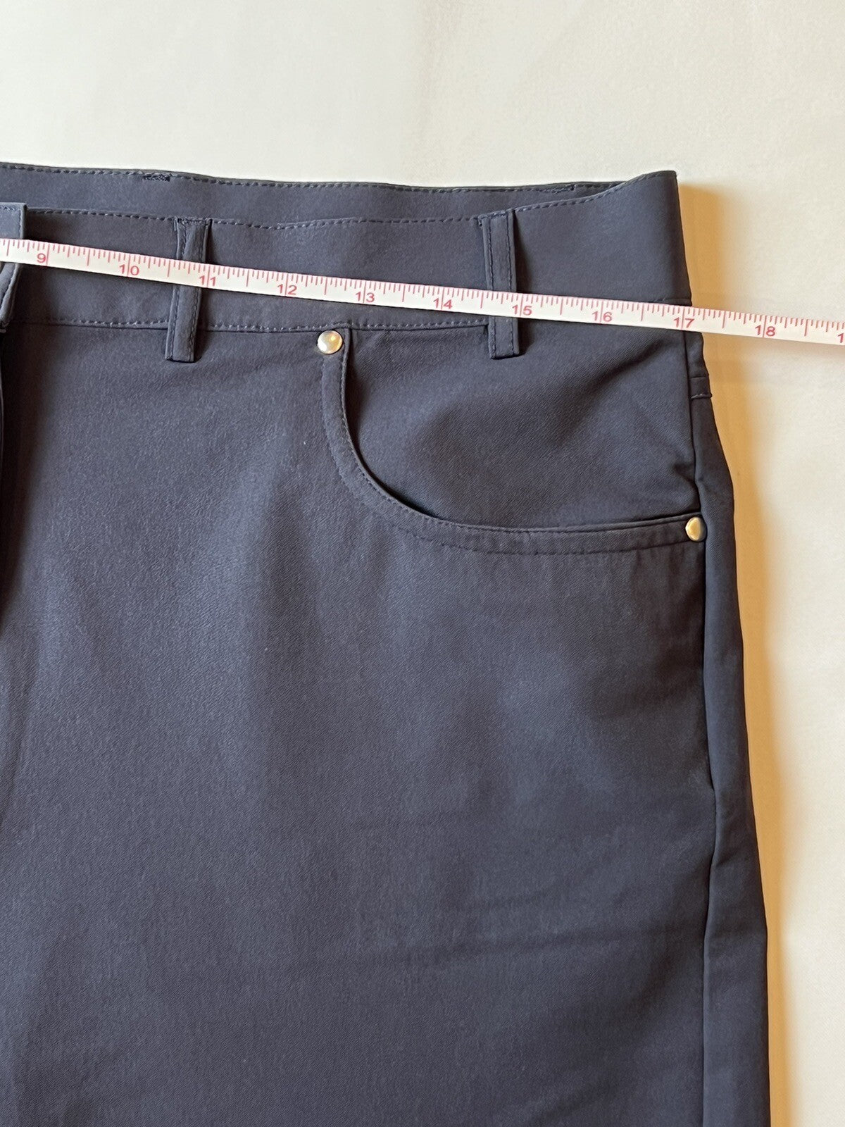 Glenmuir Women's Navy Golf Shorts Sz 14. (B.48)