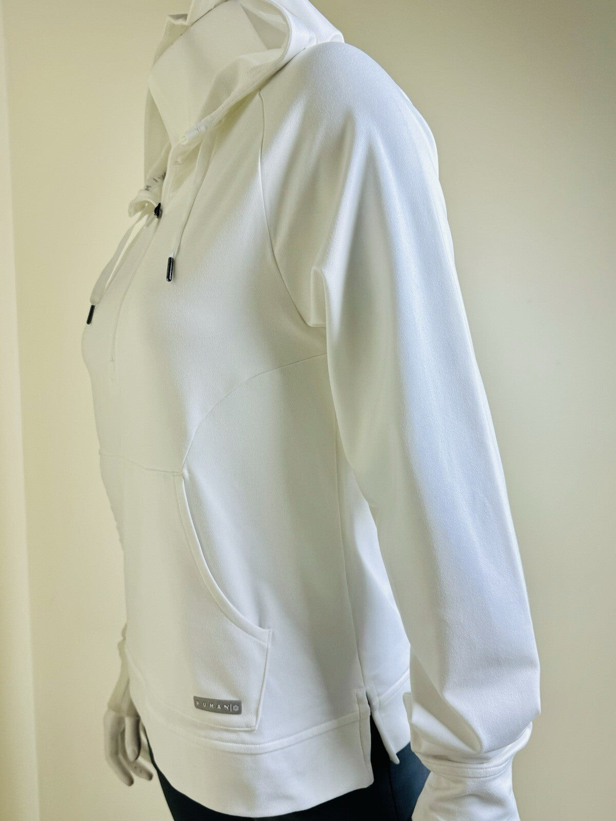 Puma Women's Hooded Golf Sweater Size S. (B.111)