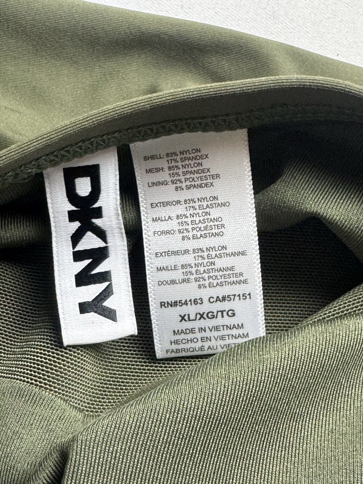 DKNY Bandeau 1Pc Swimsuit Sz XL Tummy Control Keyhole. (B.152)