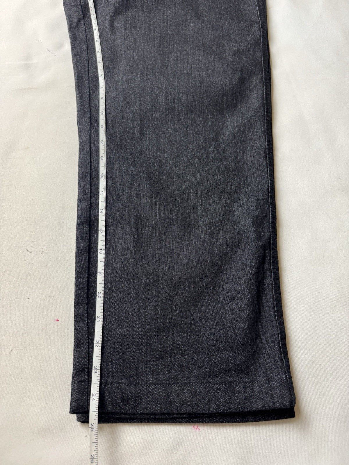 $69 Nine West Women's Black Cropped Jeans Sz 10. (B.166)