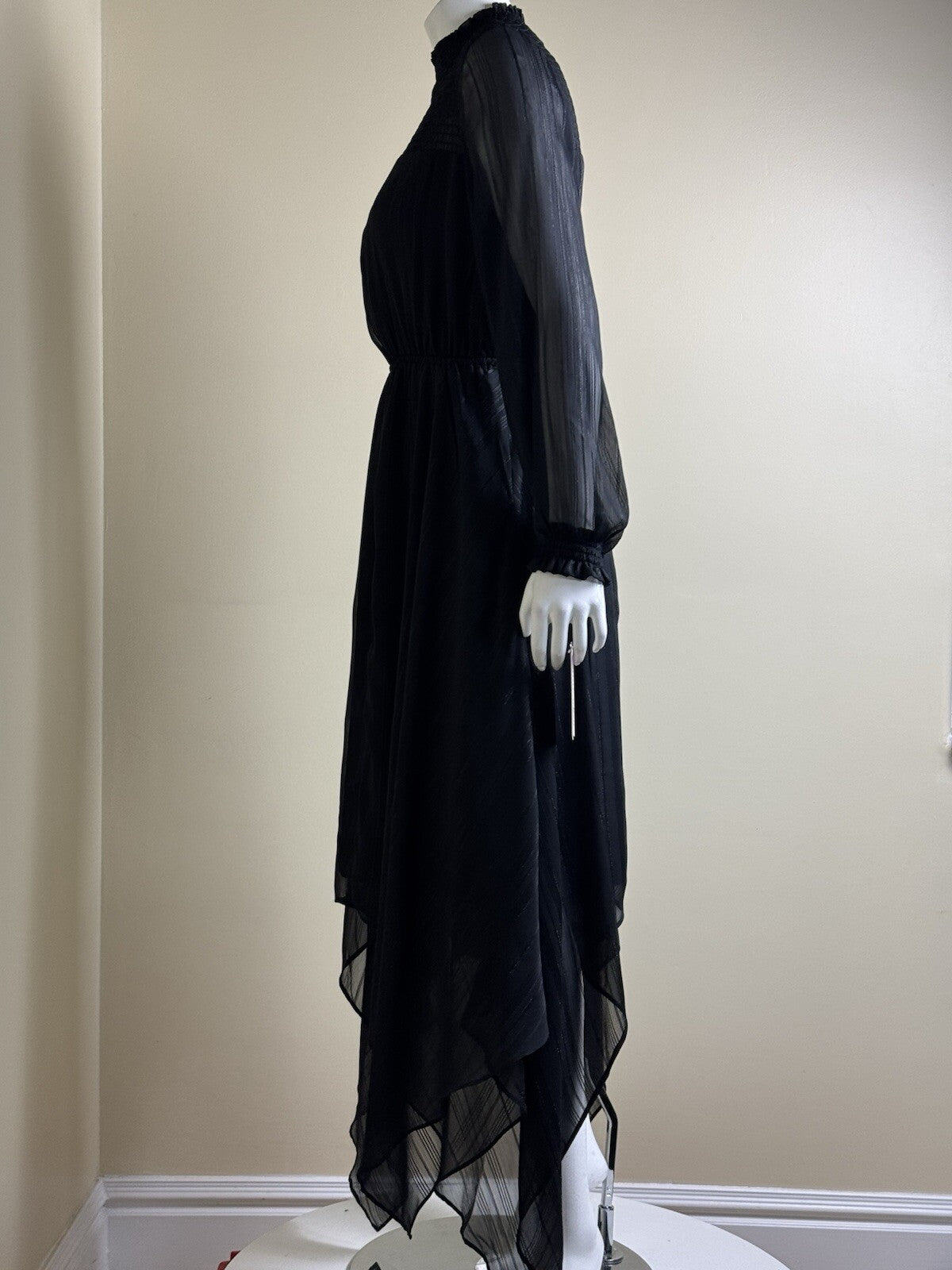 $168 NANETTE LEPORE Pleaded Black Dress Sz 2. (B.124)