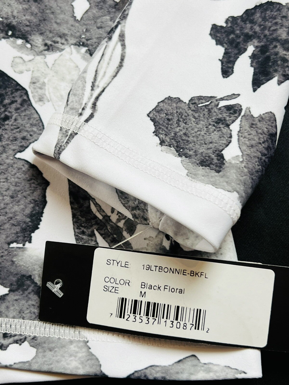 Skea Women’s Golf Sweatshirt Size M. (67)