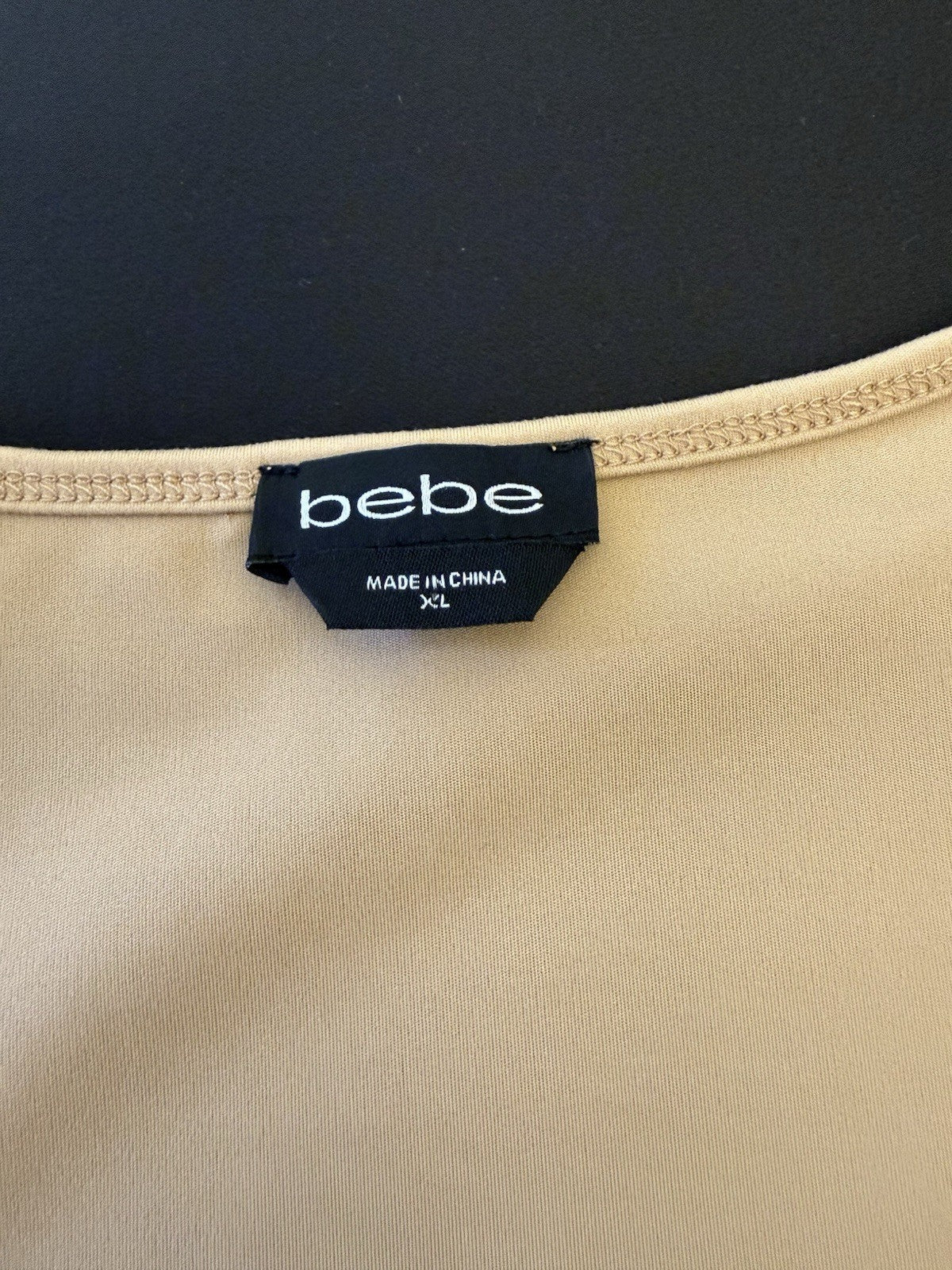 $59 bebe Women’s Rhinestone Sleeveless Blouse Sz XL (B.161)