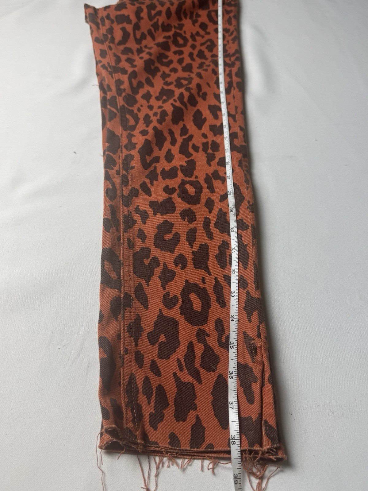 $68 Kensie Vintage Luxe The Ultimate High Rise Leopard Jeans Sz 4/27. (B.152)