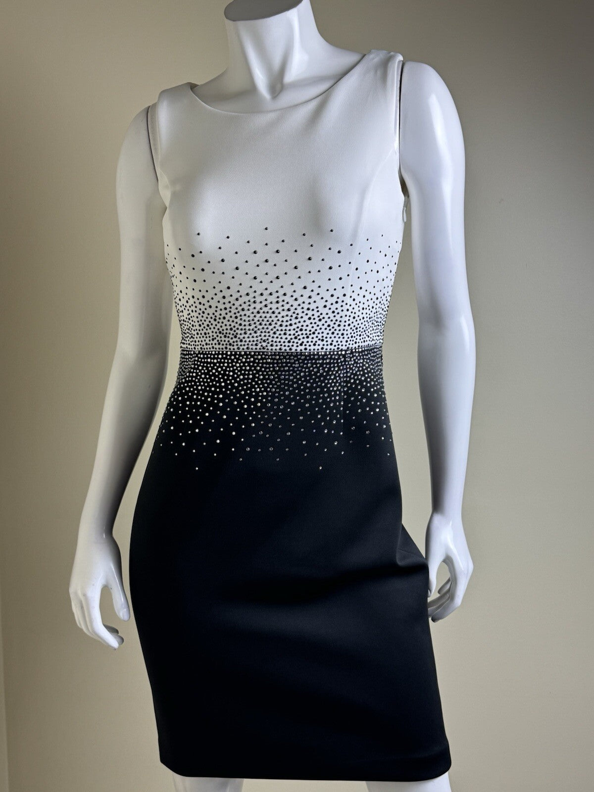 $149 Calvin Klein Women’s Black White Rhinestones Dress Sz 4. (B.140)